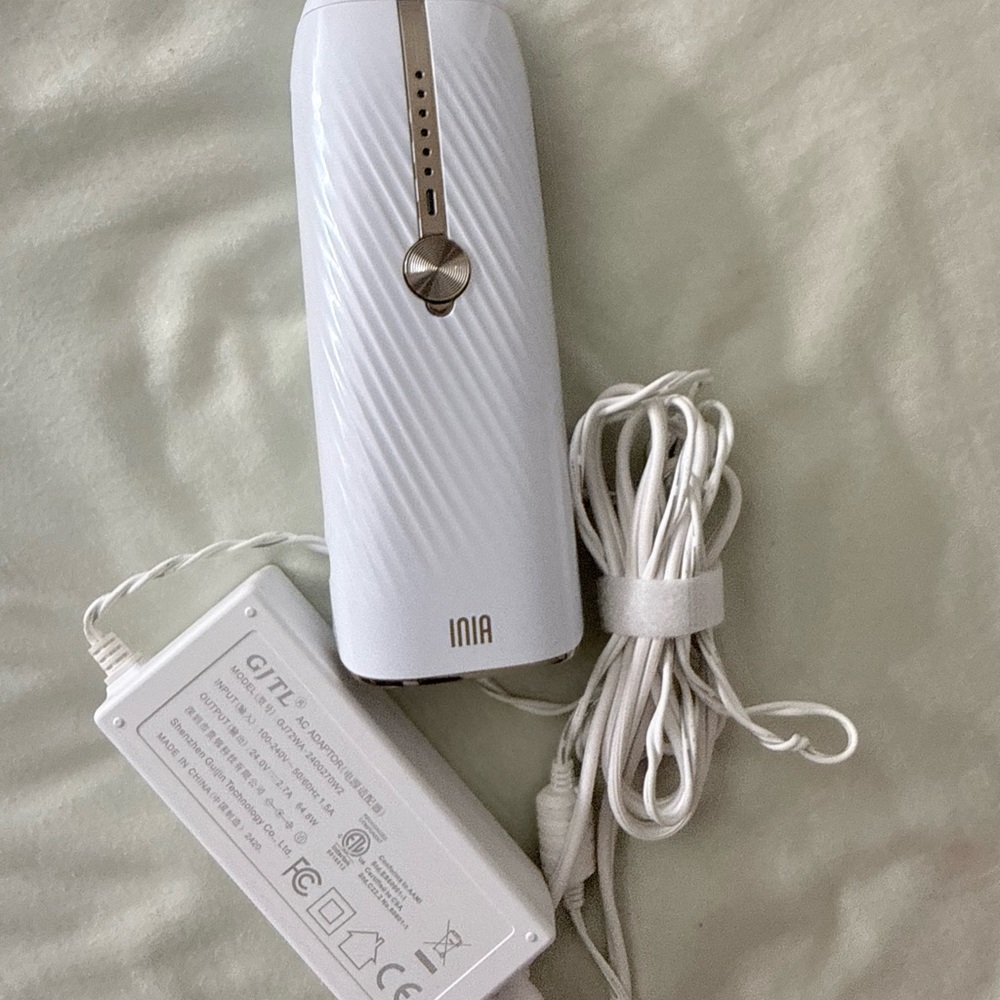 Haute White and Gold Hair Removal Device - Picture 9 of 11